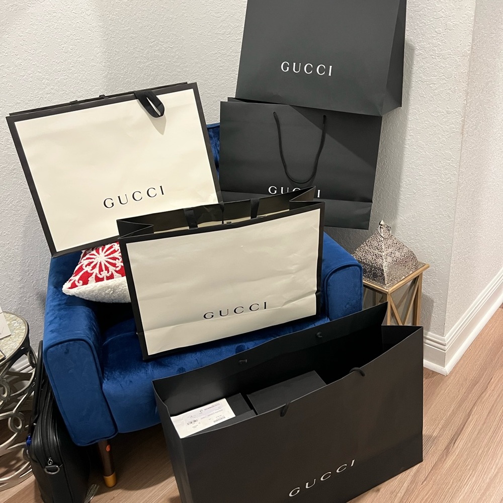 GUCCI Authentic Shopping Gift Bags w/Boxes